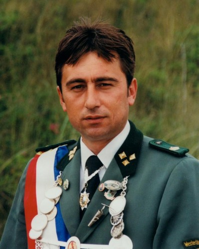 2000 - Senko Goletic